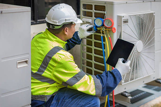 Professional Ac Installation technician working in Port Republic, VA